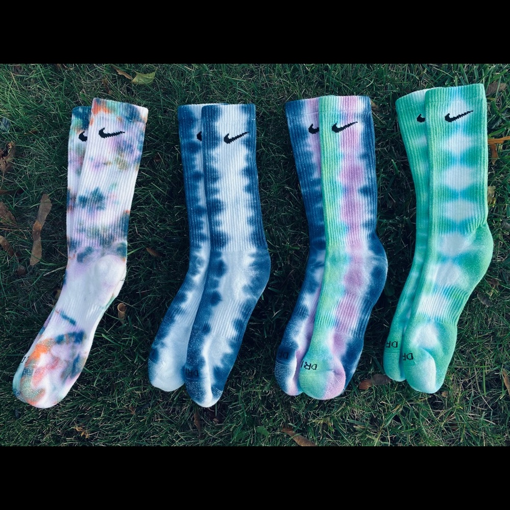 Nike Custom Tie Dye/Dyed Crew Socks - Picture 2 of 2